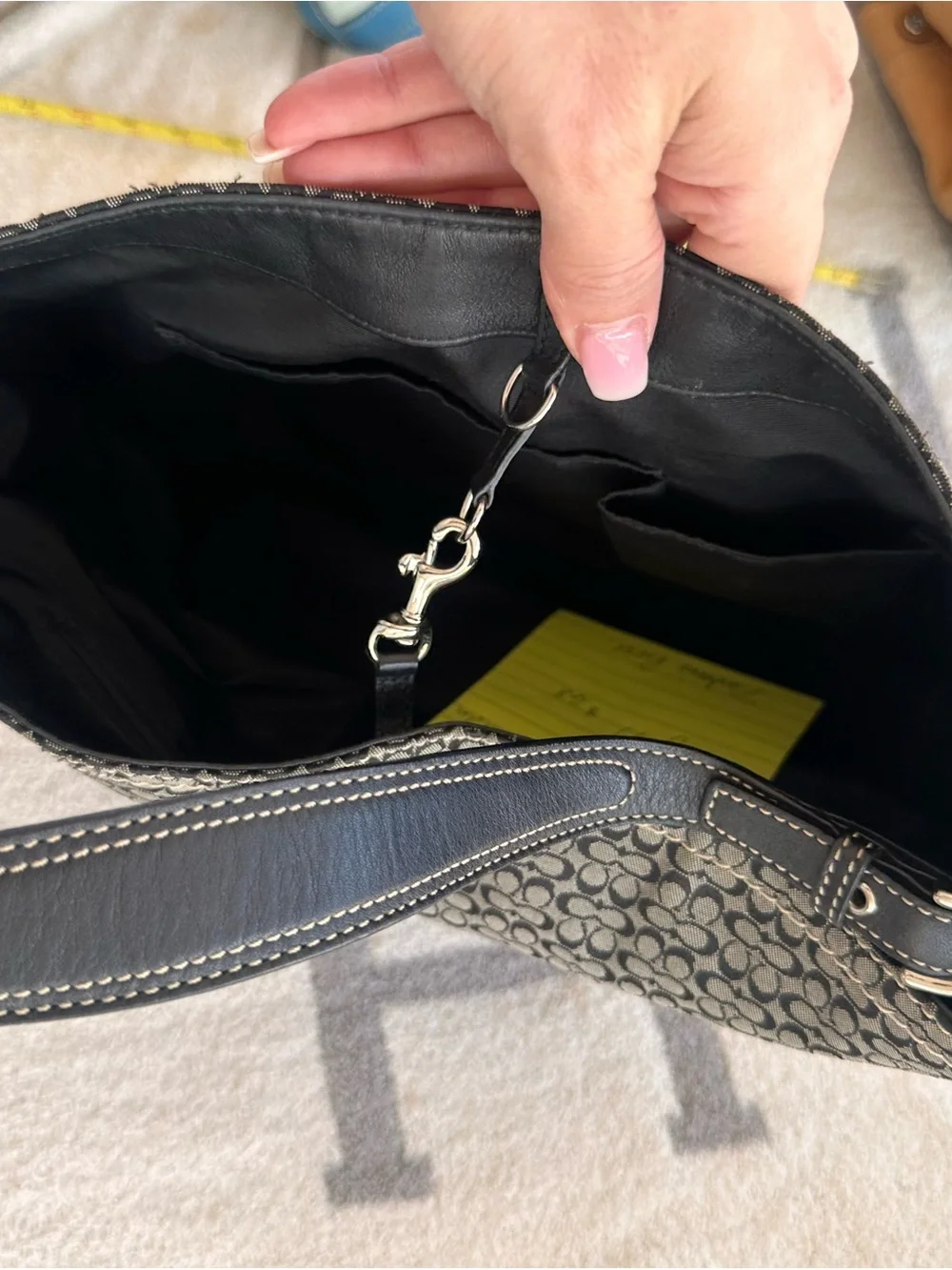 Coach classic signature